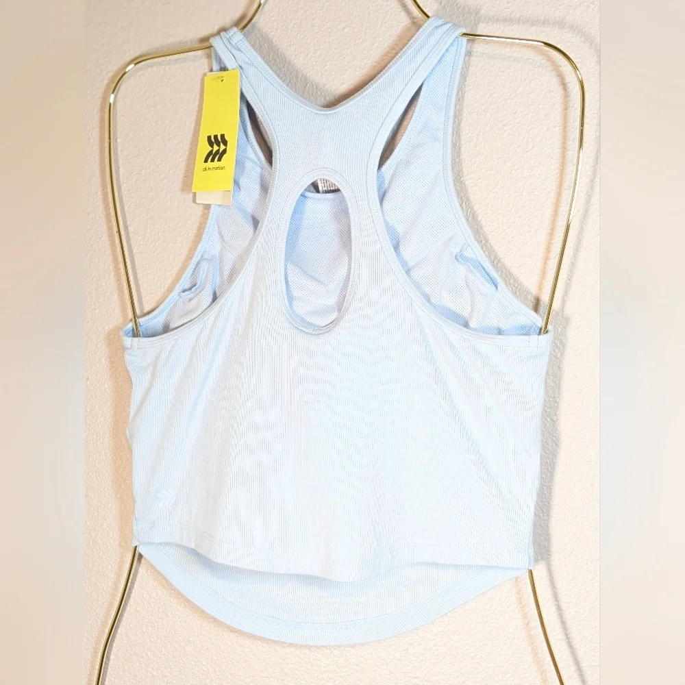 ☁️ All In Motion NWT Light Blue Rib Racerback Crop Tank - Size Small - Picture 2 of 8